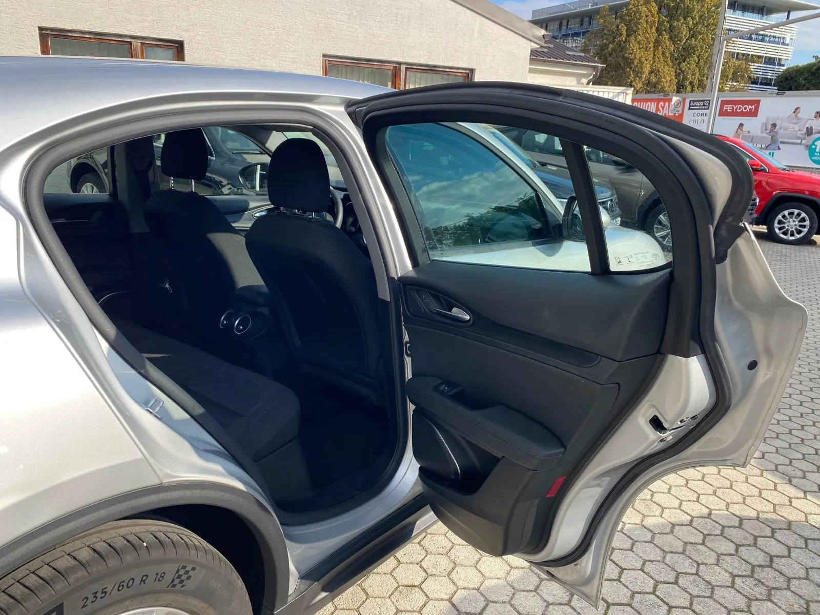 alfa romeo stelvio 2,2 190 q4 business 4xgarancije - slika 25