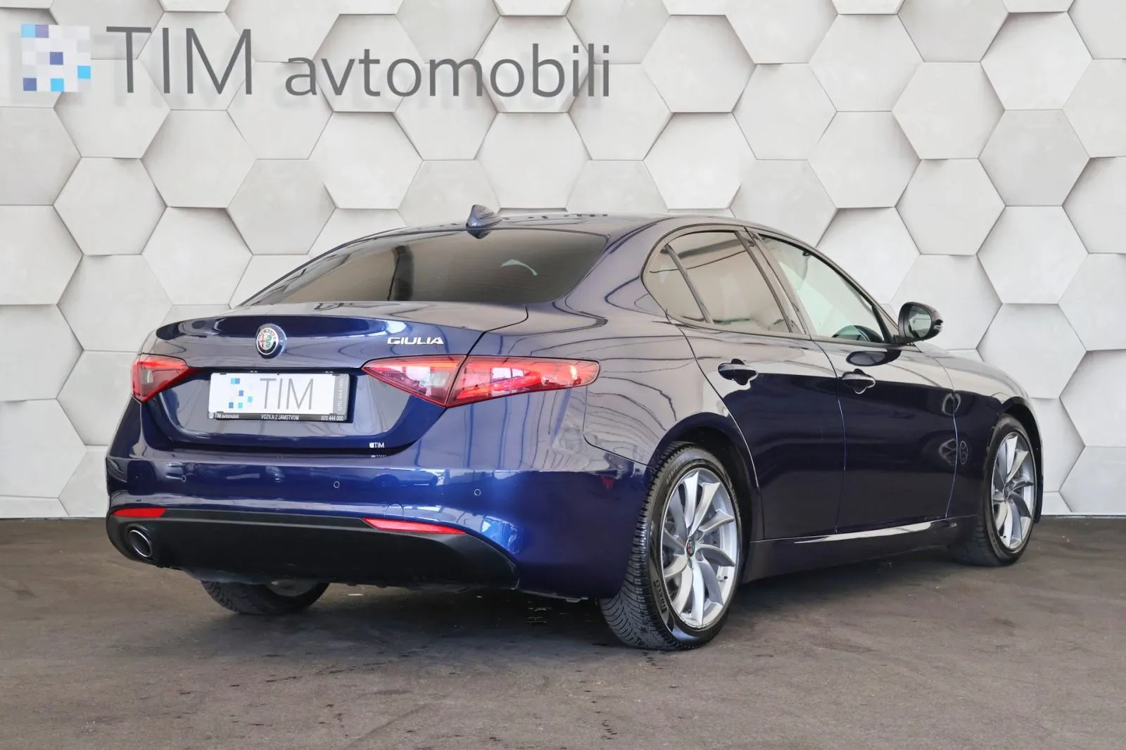 alfa romeo giulia 2.2jtdm at8 super 160km led+biksenon navi - slika 3