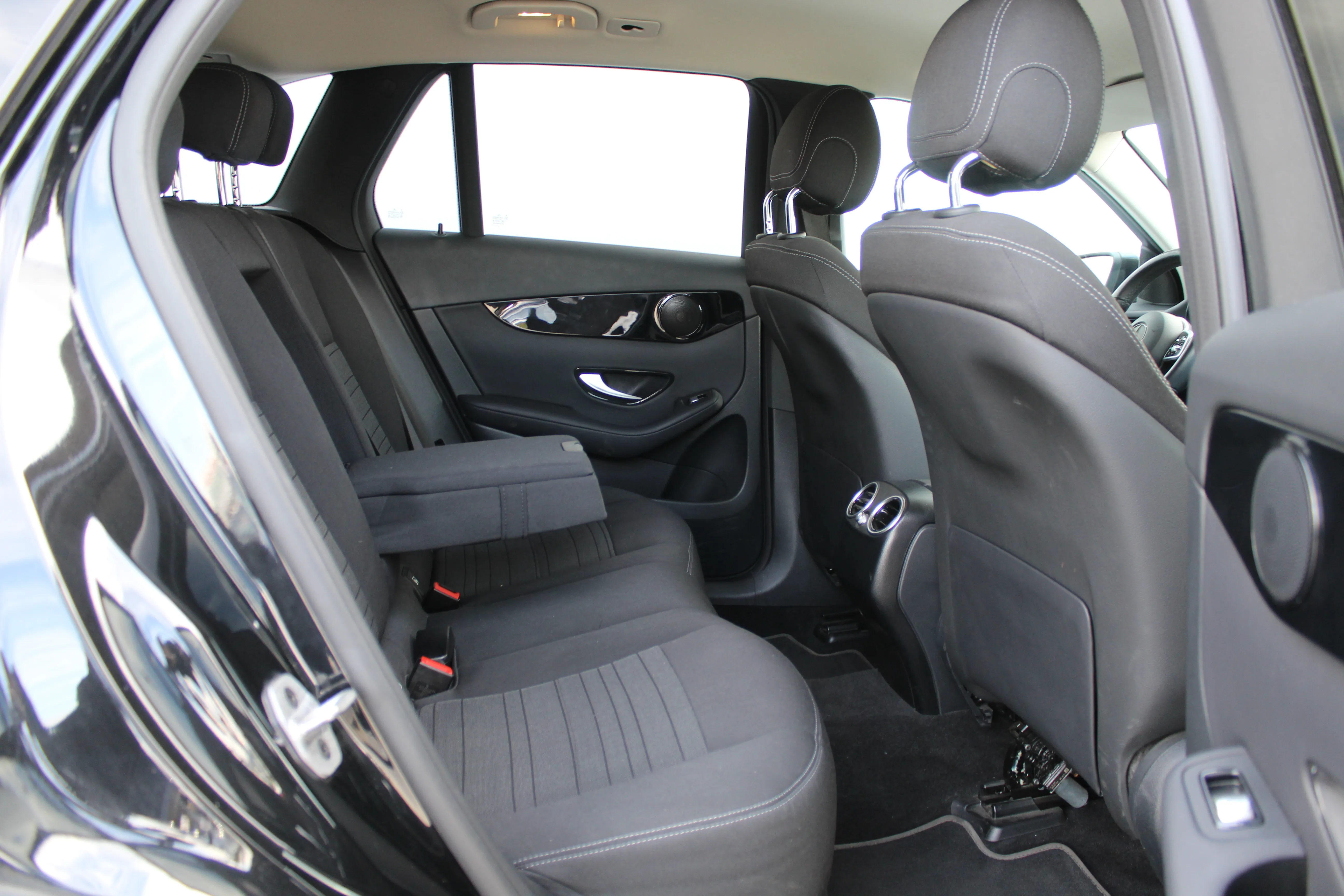 13120 mercedes-benz glc 300 de 4matic aut. *ponuda dana* - slika 8