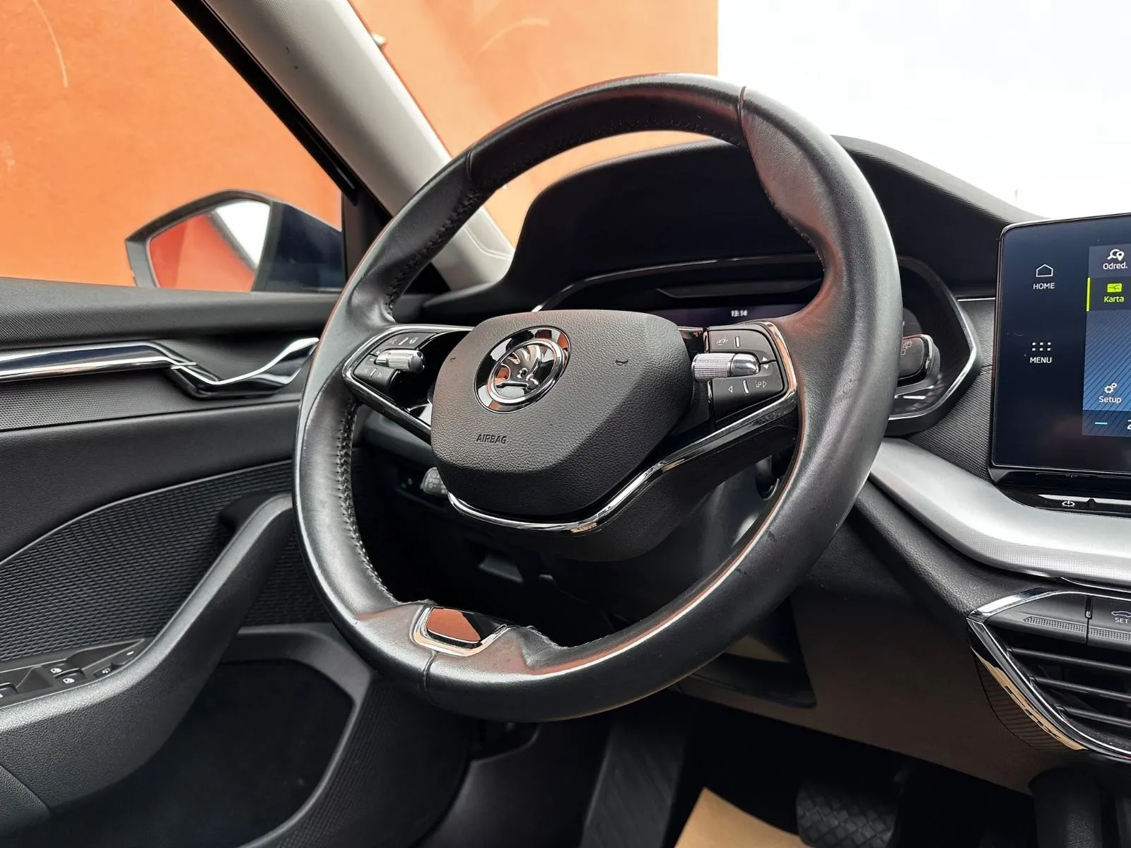 škoda octavia combi 2,0 tdi automatik •2021g•pano•kamera•leasing7god - slika 18