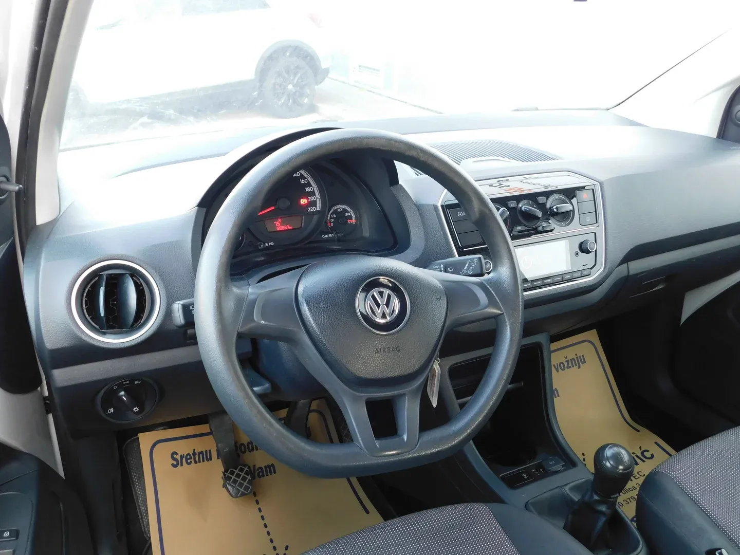 07383 volkswagen up! 1.0 - slika 5