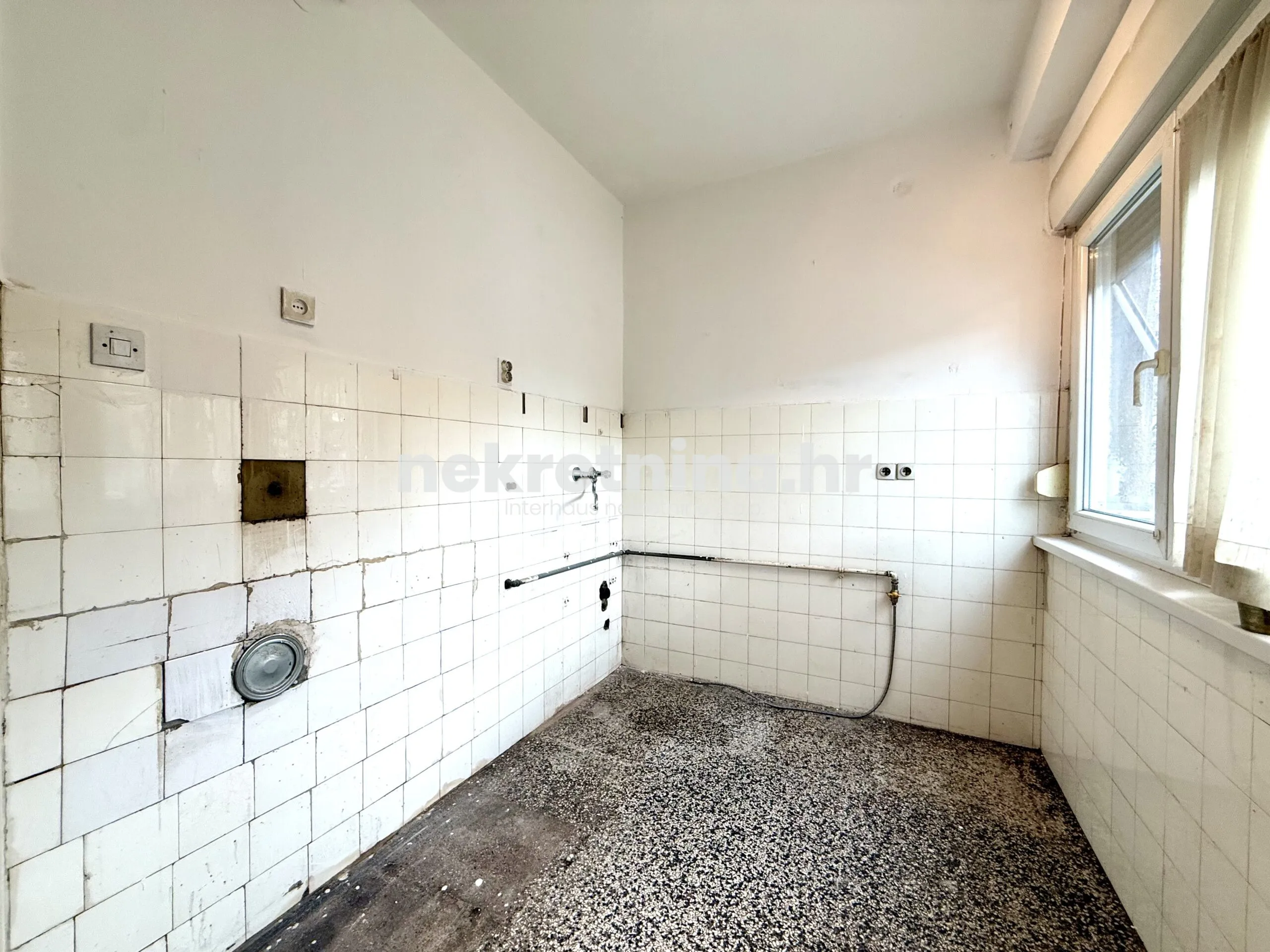 prodaja – jednosobni stan – donji grad – 35m2 - slika 6