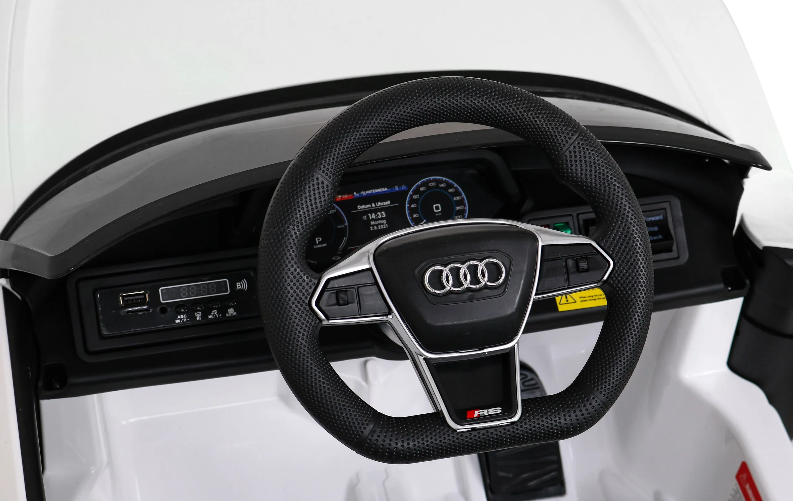 licencirani auto na akumulator audi rs e-tron gt - bijeli - slika 8