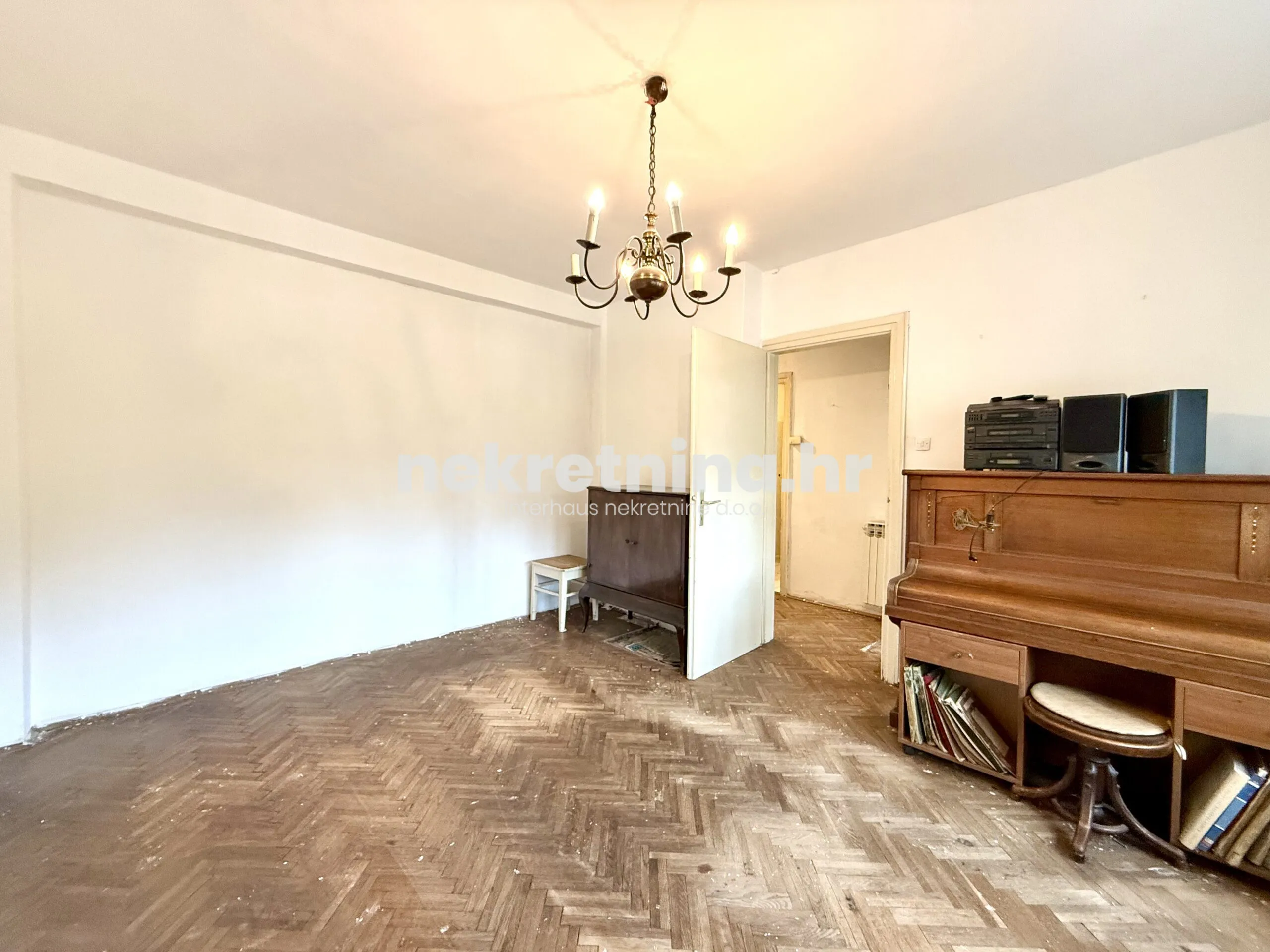 prodaja – jednosobni stan – donji grad – 35m2 - slika 3