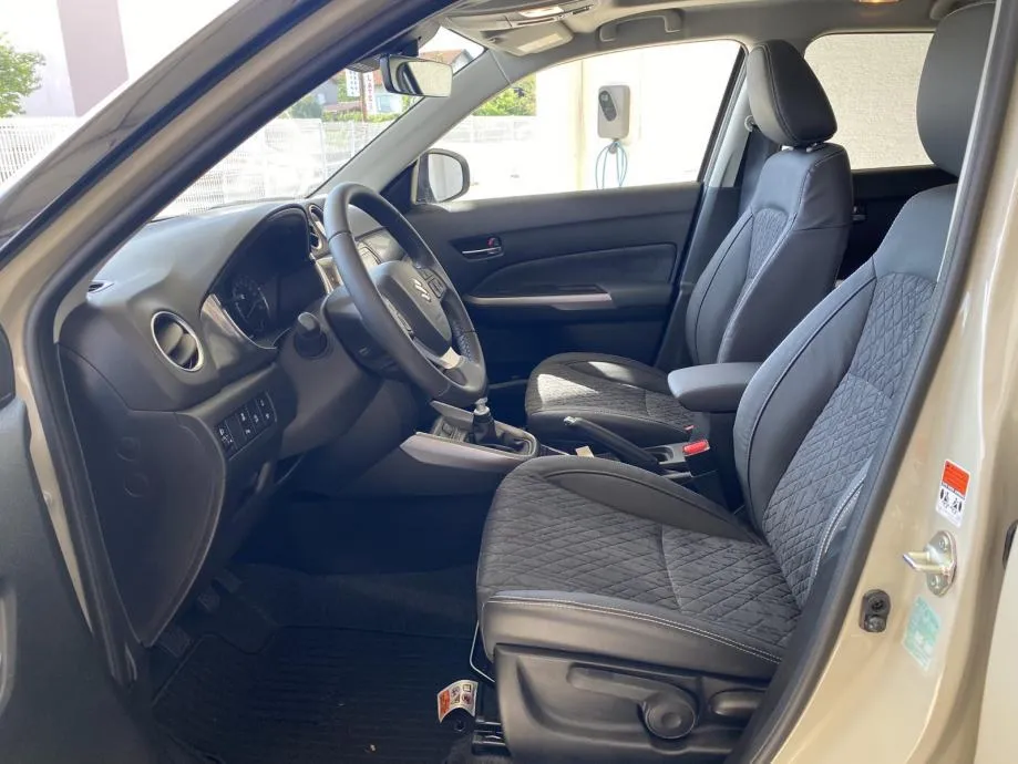 suzuki vitara 1,4 hyb glx+ elegance 6at 2wd - dostupno odmah!!! - slika 9