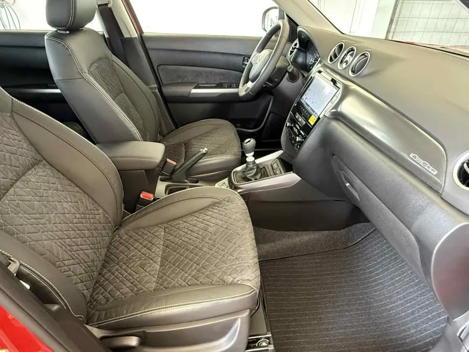 suzuki vitara 1,4 hybrid glx elegance - slika 16