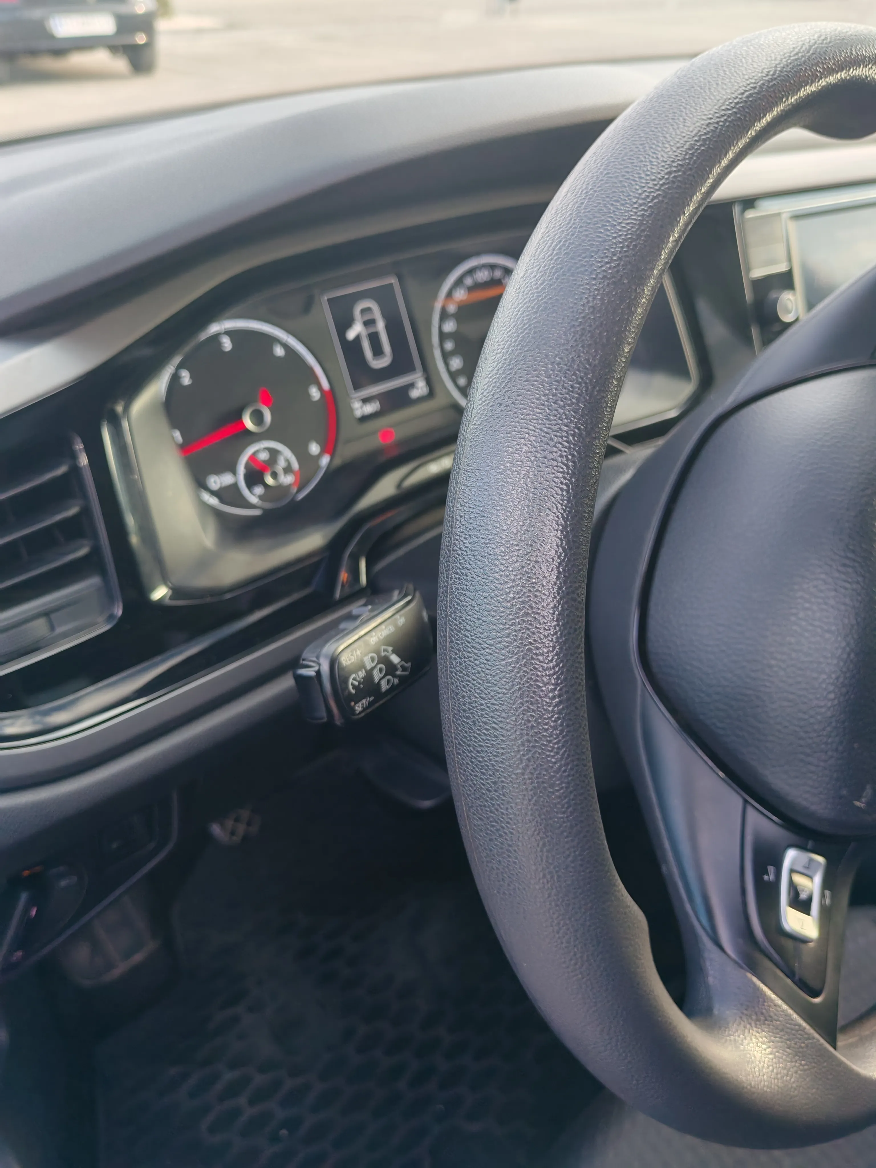 polo 1.6 tdi 2020 g. 82000 km, hitno - slika 7