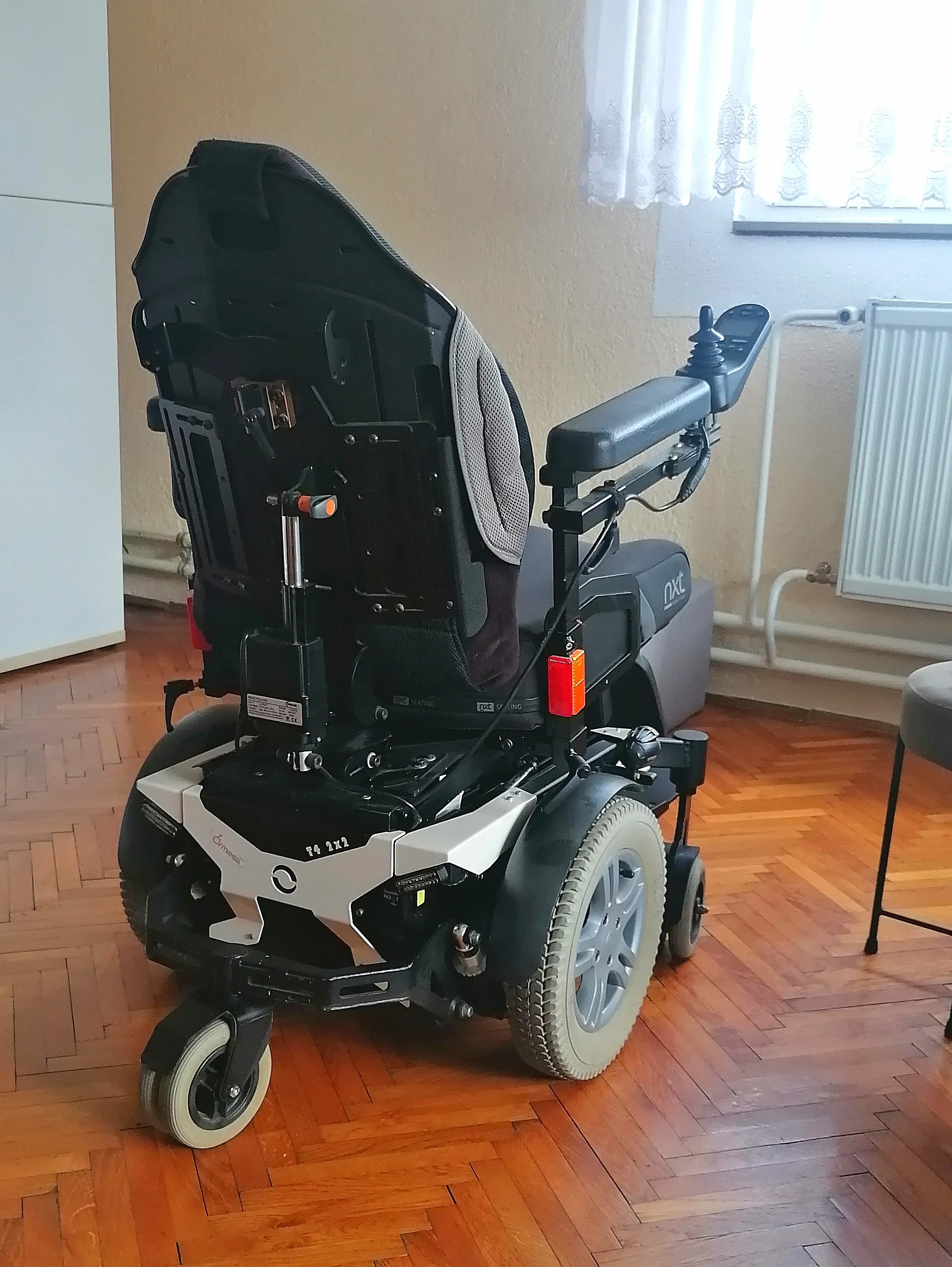 reac el. invalidska kolica s el.podešavanjem,sjedišta,naslona,oslonaca - slika 3