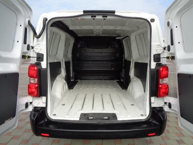 citroen jumpy furgon 2,0 b-hdi l3; klima; tempoamt; pdc; bluetooth - slika 18