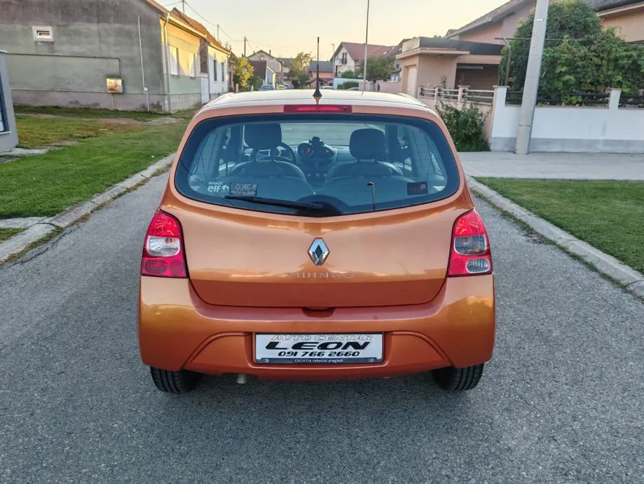 renault twingo 1,2 reg 31.10.2025 - slika 5