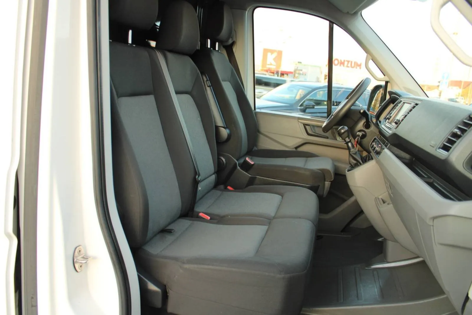 vw crafter 2.0 tdi 140ks *3 sjedala*, 2019 god. - slika 10