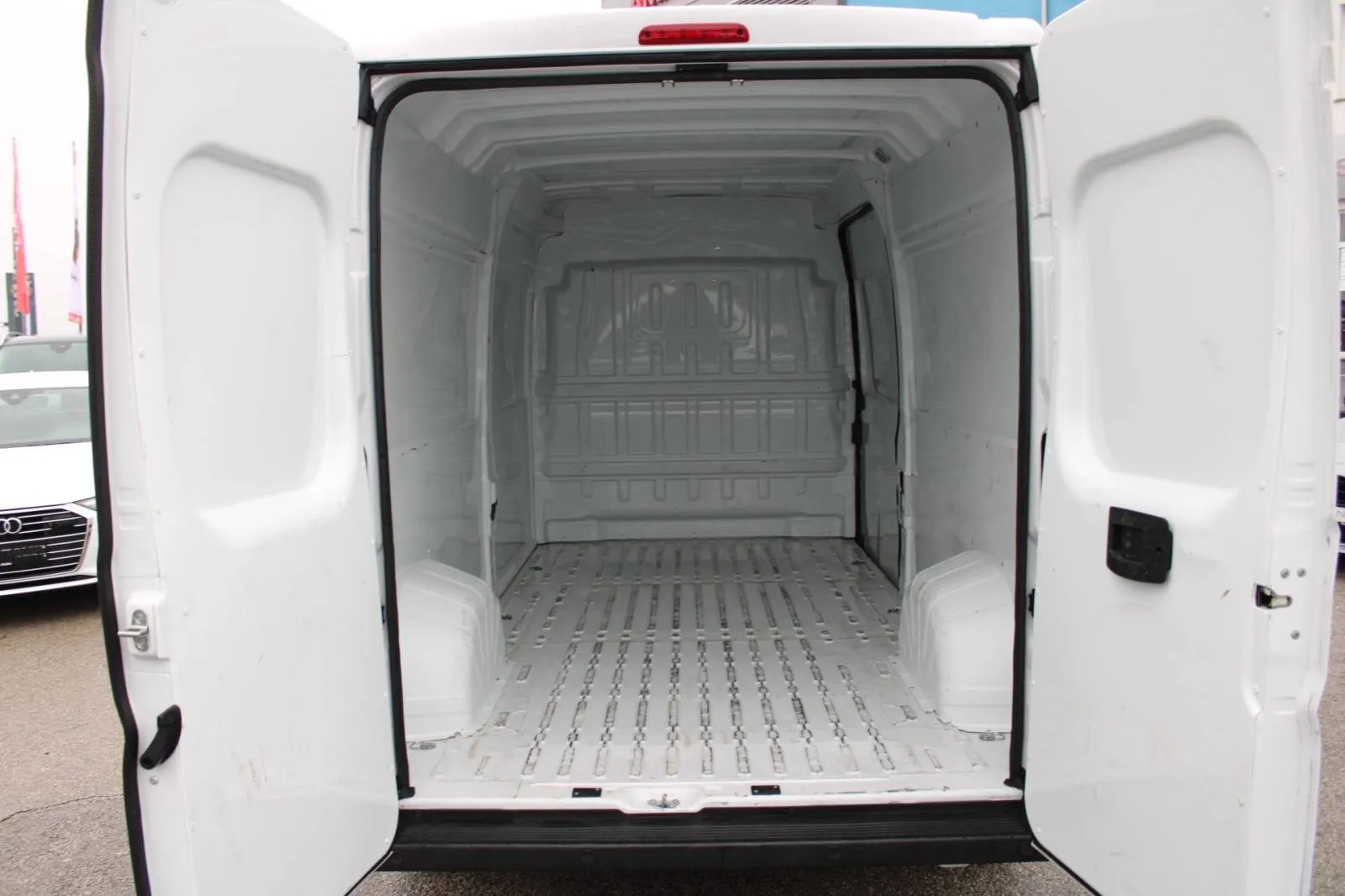 peugeot boxer 2.2 hdi l3h2, 2023 god. - slika 12