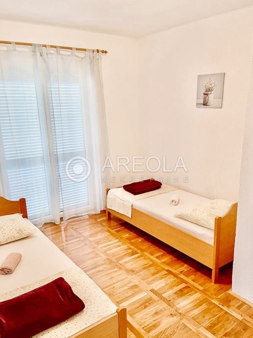 šolta, nečujam – kuća s otvorenim pogledom na more – 150m od plaže! - slika 10