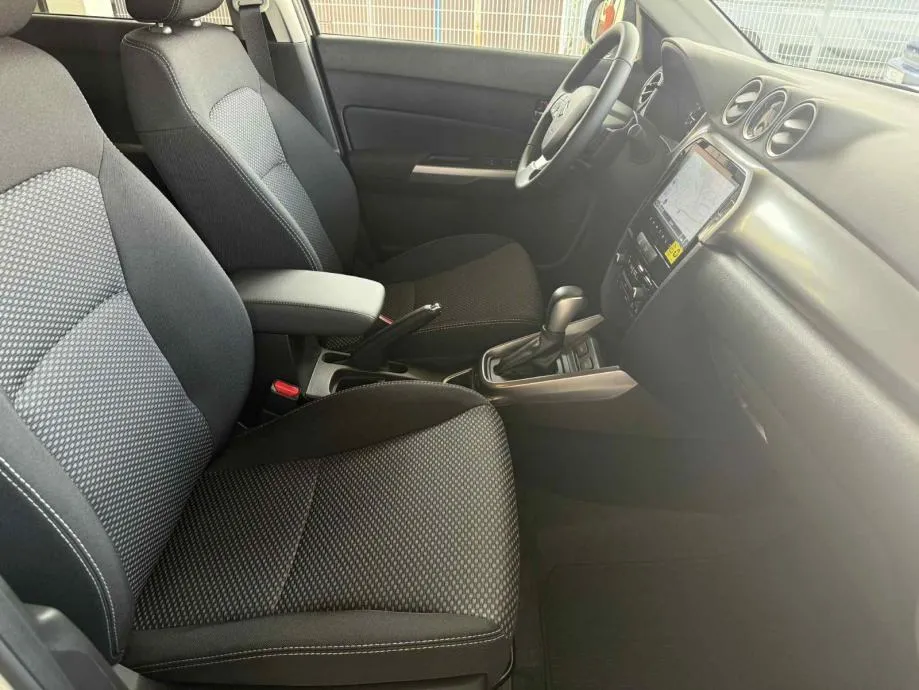 suzuki vitara 1,4 hybrid gl+ automatik 2wd - dostupno odmah!!! - slika 17