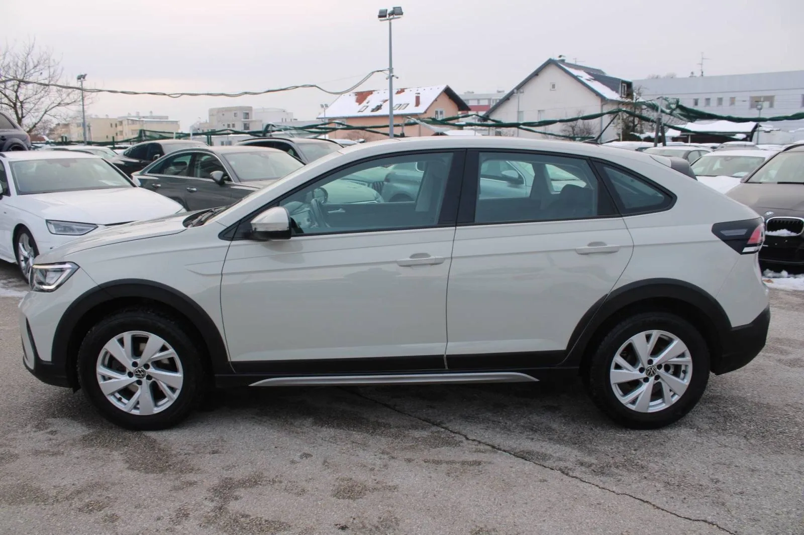 vw taigo 1.0 tsi dsg - slika 8