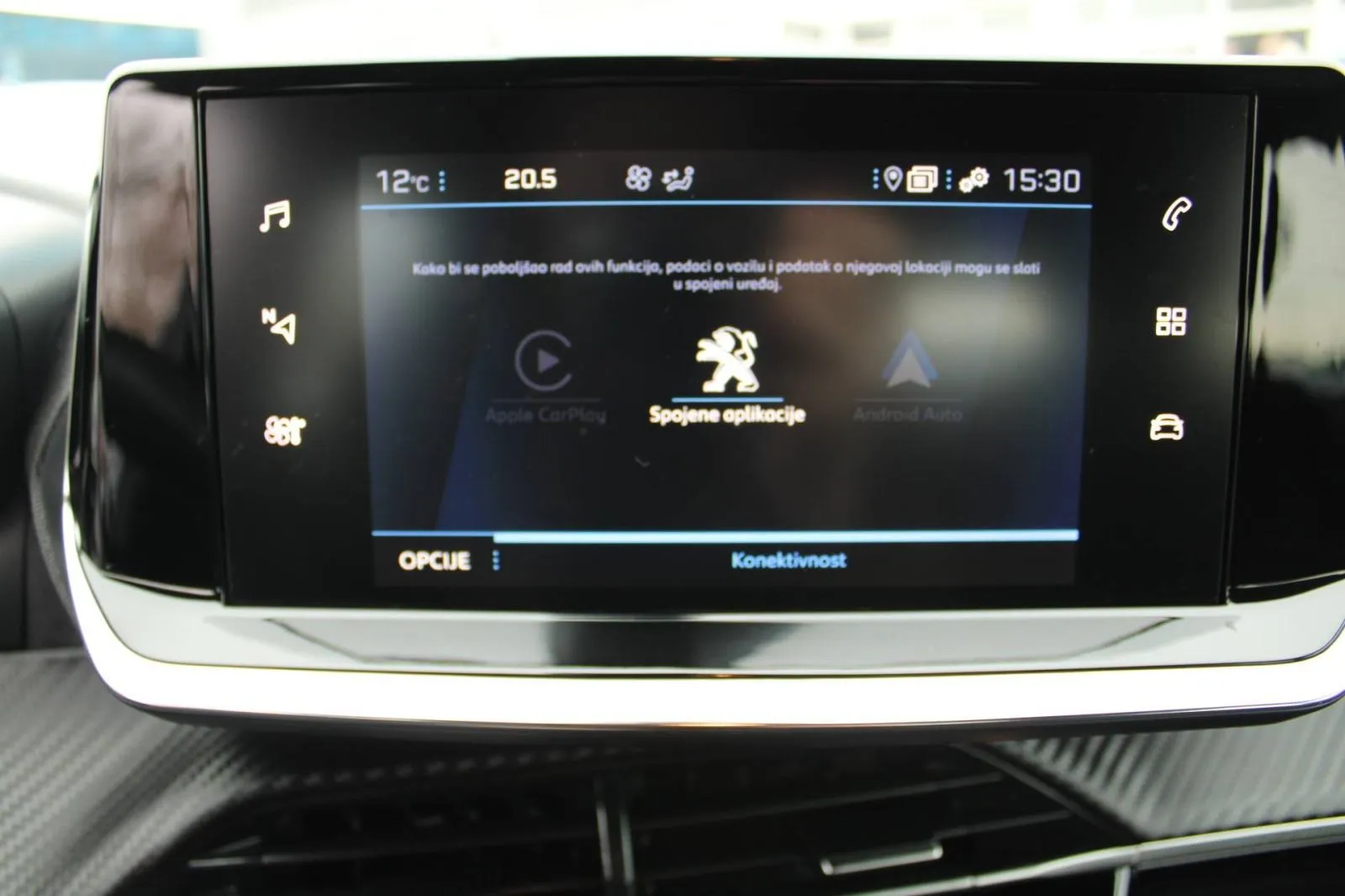 peugeot 2008 1.2 puretech automatik *led, navigacija* - slika 20