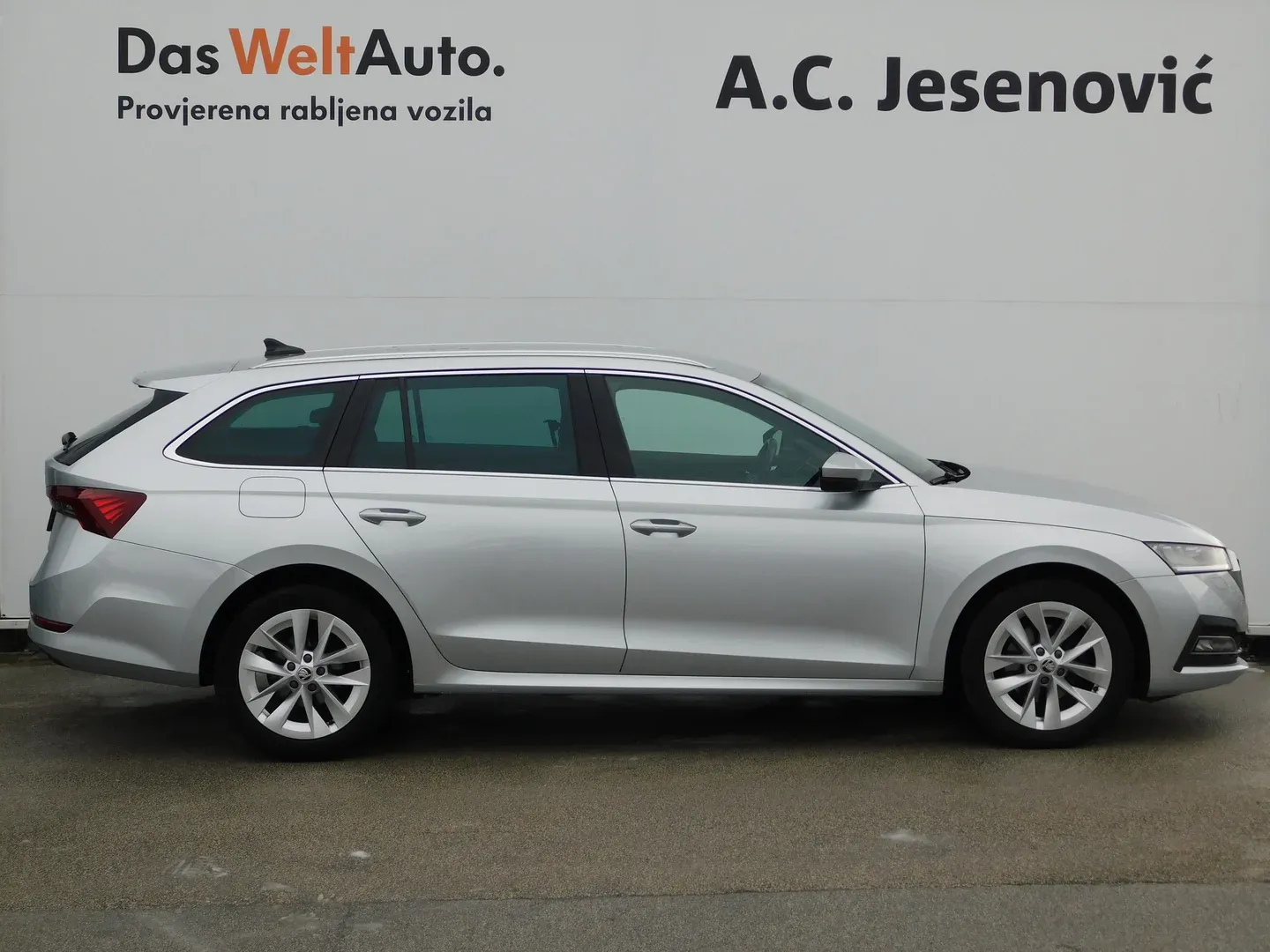 12906 škoda octavia combi ambition 2.0 tdi - slika 4