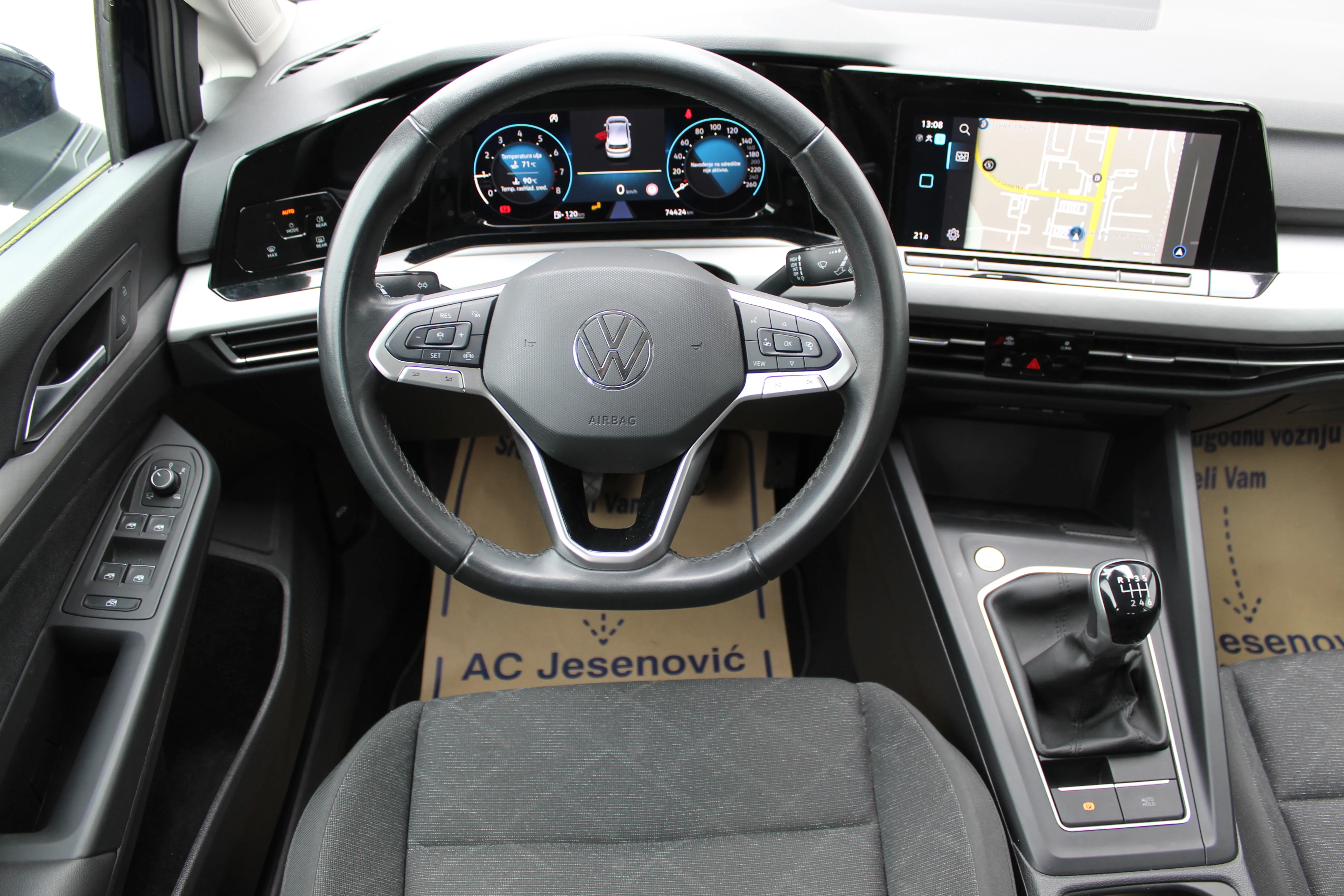 13129 volkswagen golf 1.0 tsi life - slika 10