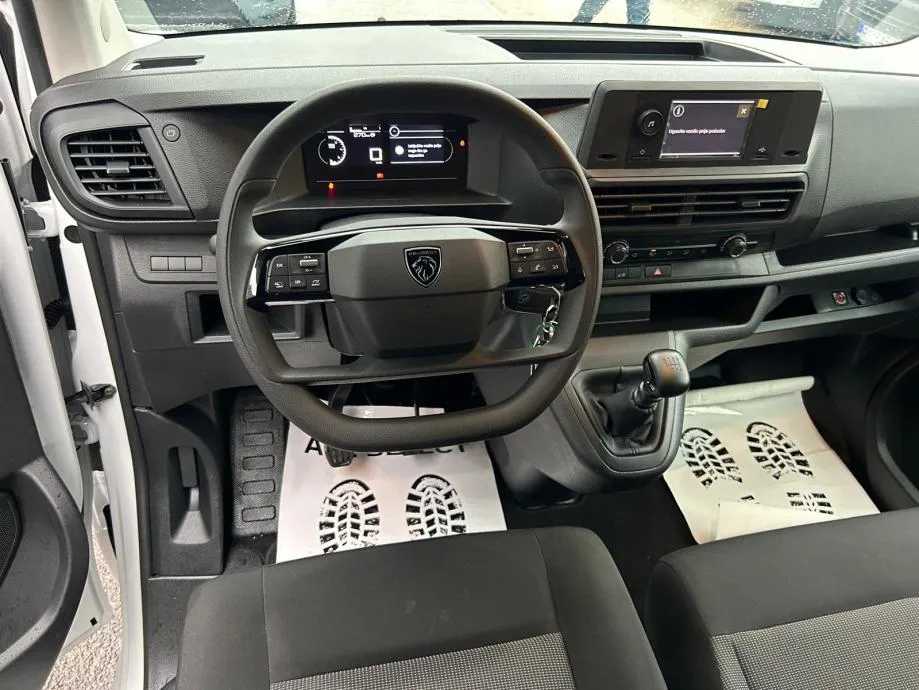 peugeot expert furgon l2 bluehdi 145 - 2025 - 6.200 km - registriran! - slika 12