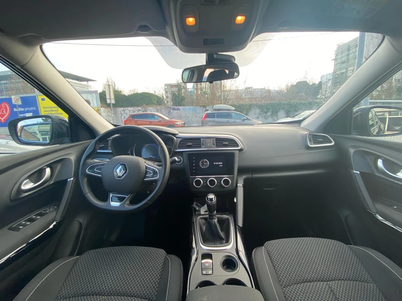 renault kadjar dci 115 kamera, keyless, navigacija, 4x garancija!!! - slika 20
