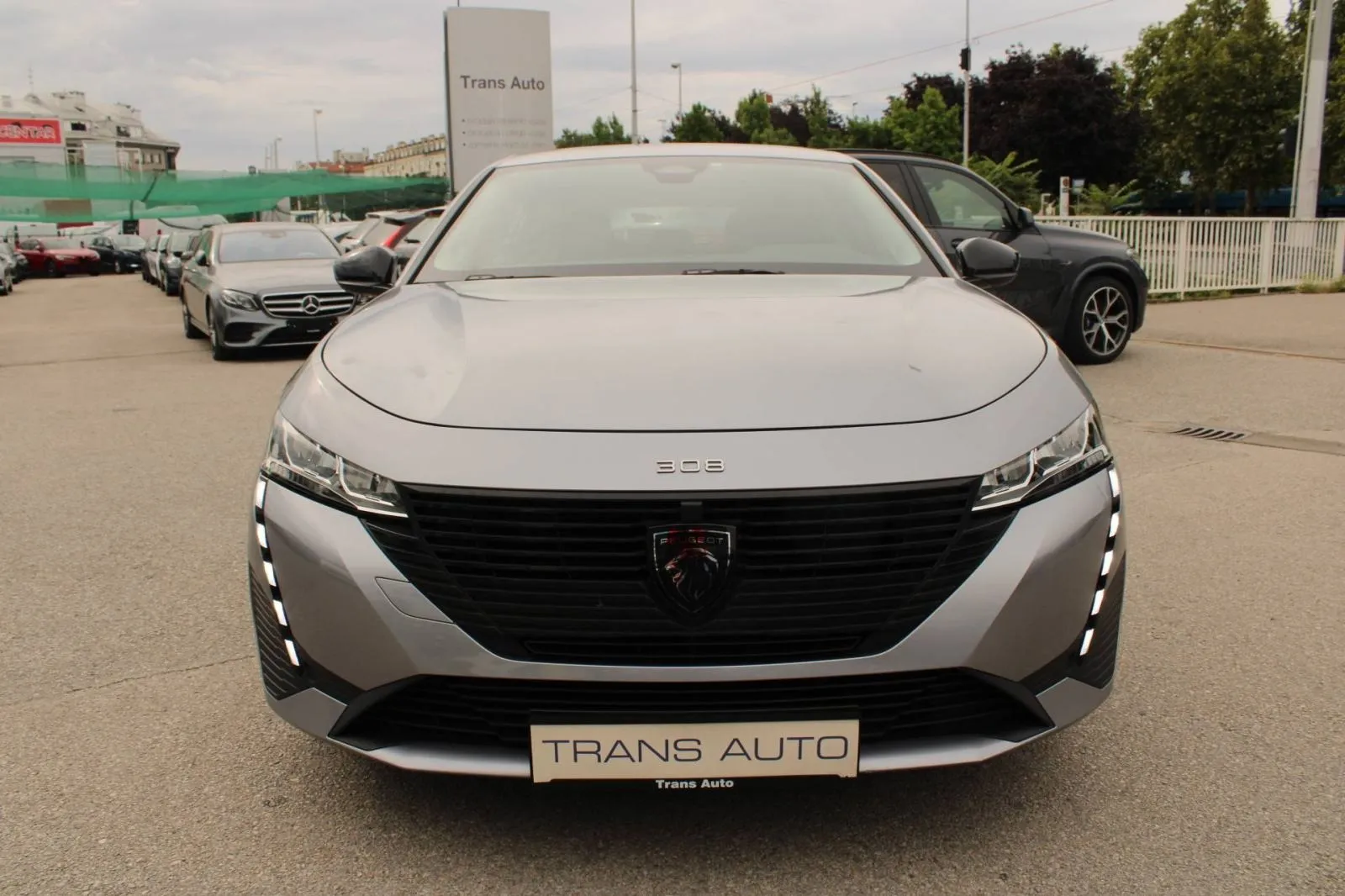 peugeot 308 1.6 plug-in hybrid 180 automatik *led, navigacija* - slika 2