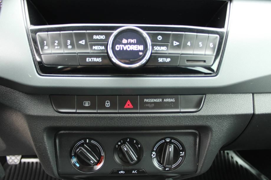 škoda fabia combi 1.0 tsi - slika 12