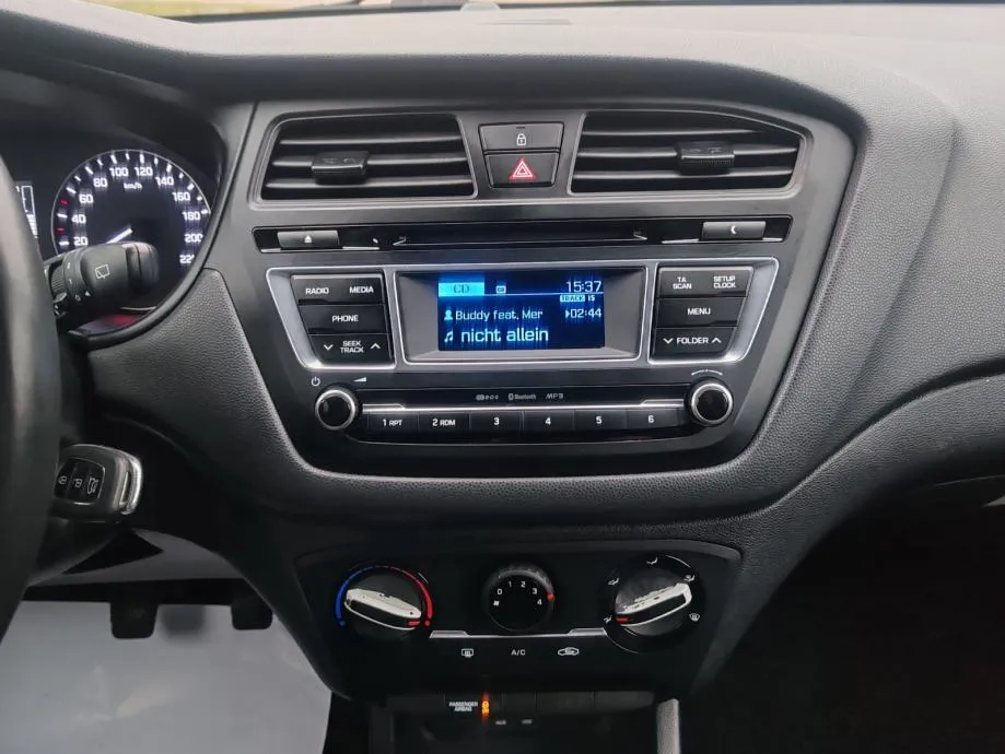 hyundai i20 1,25, 2017g. 137000 km, kartice 24/36 rata - slika 14