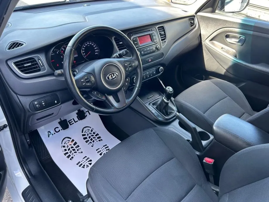 kia carens 1,7 crdi lx - servis - garancija - reg 1 god!! - slika 9