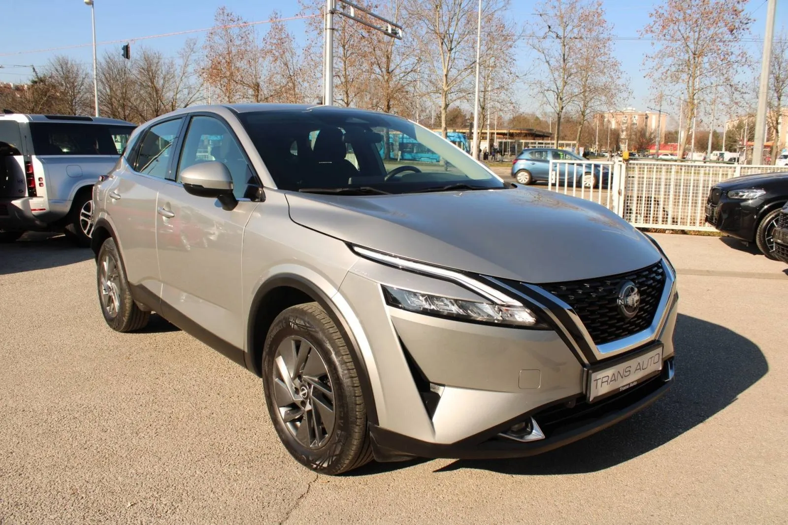 nissan qashqai 1.3 mhev automatik *led, kamera* - slika 3