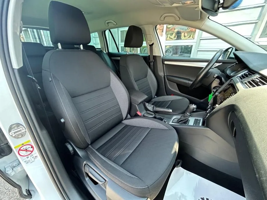 škoda octavia sw dsg - 2019 - navi - led - servis - reg 1 god !!! - slika 12