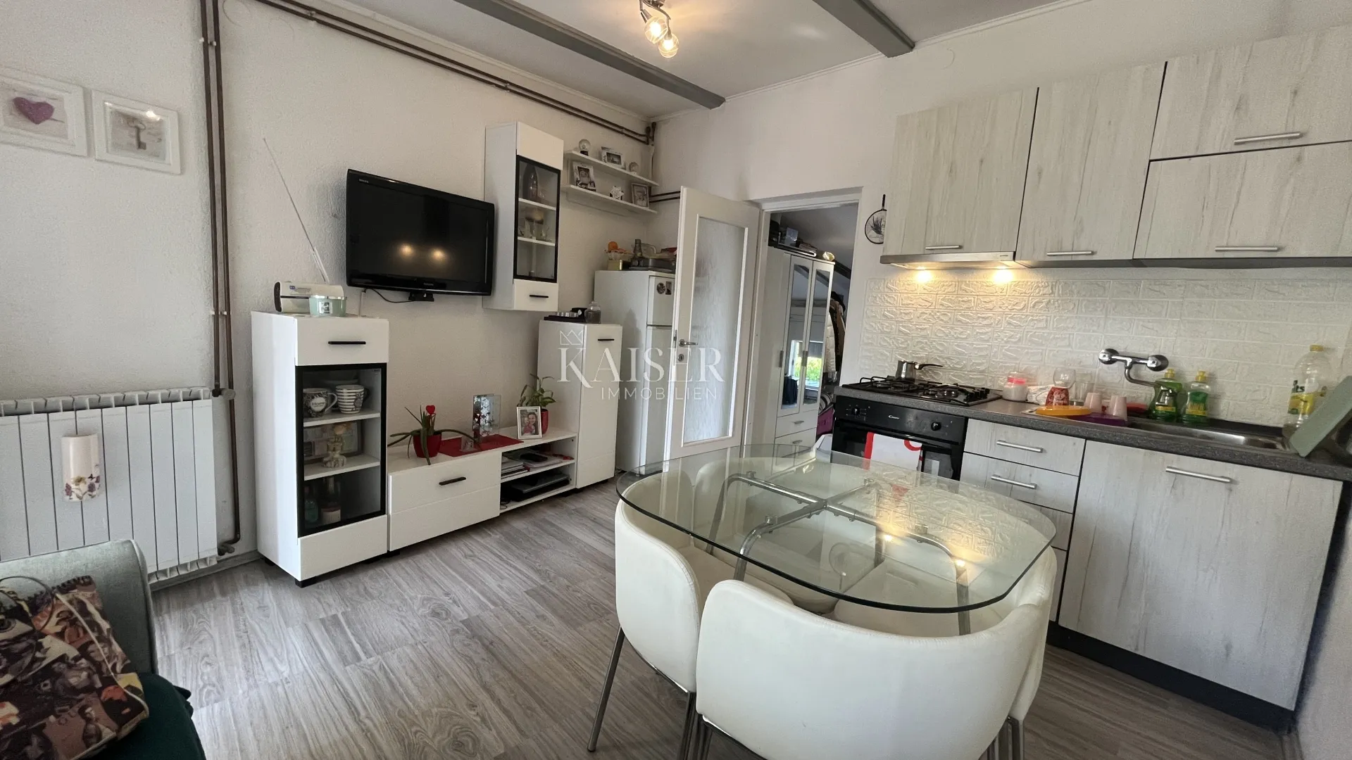 rijeka, trsat - stan u mirnoj ulici sa terasom 42 m2 - slika 3