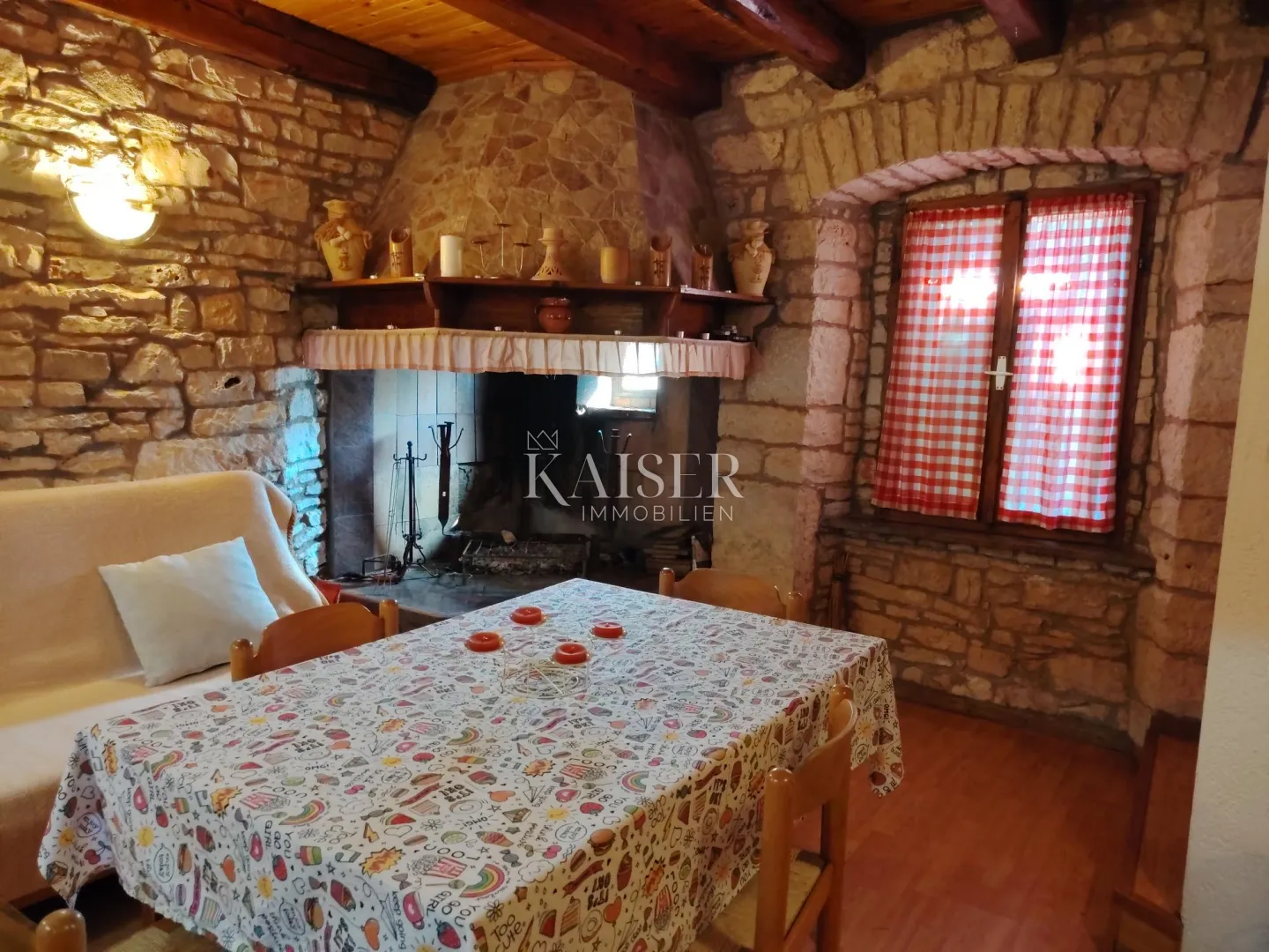 istra, smoljanci, renovirano imanje 190m2 - slika 6