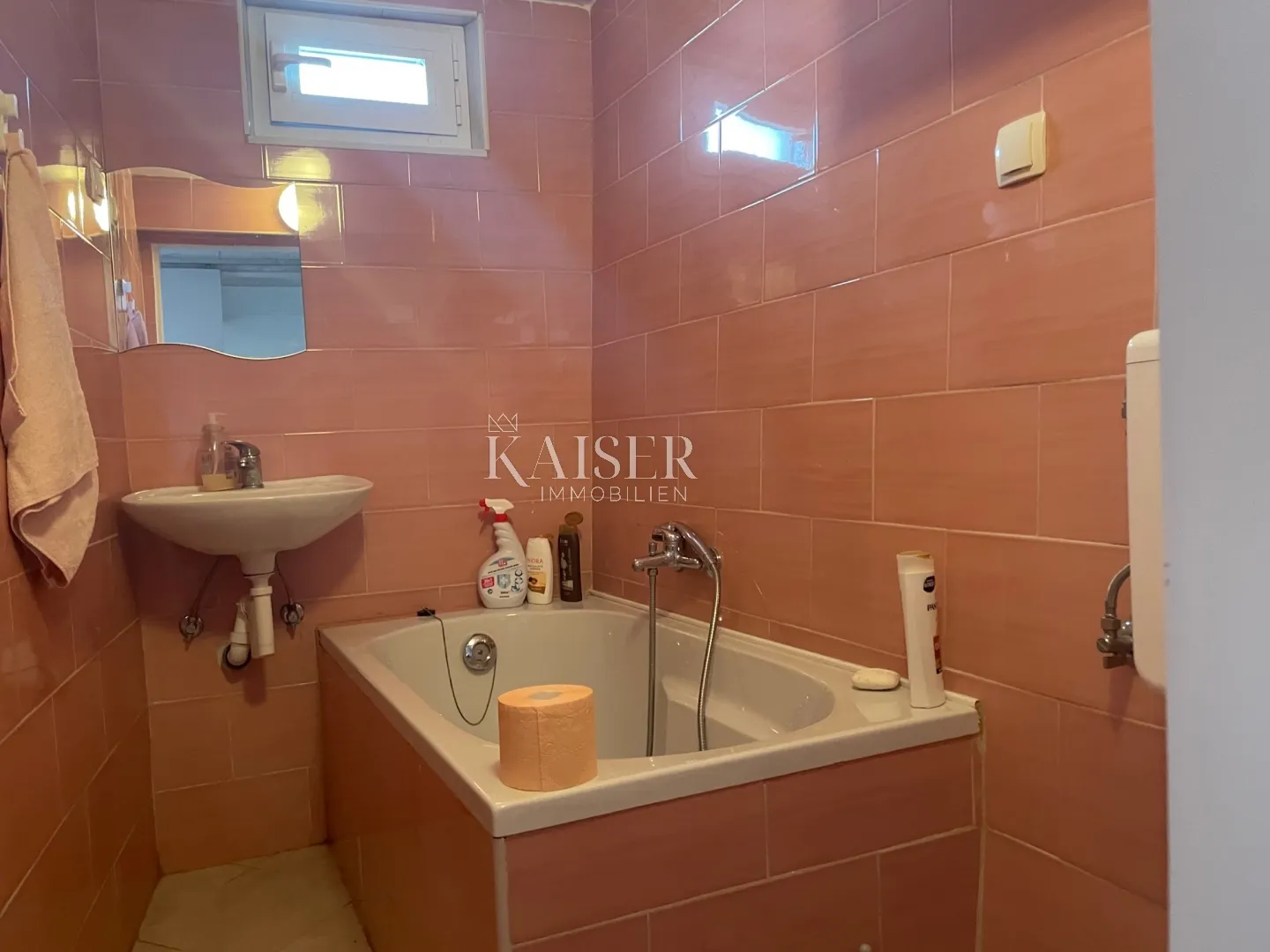 hreljin - kuća sa 4 stana, 900 m2 okućnice - slika 9