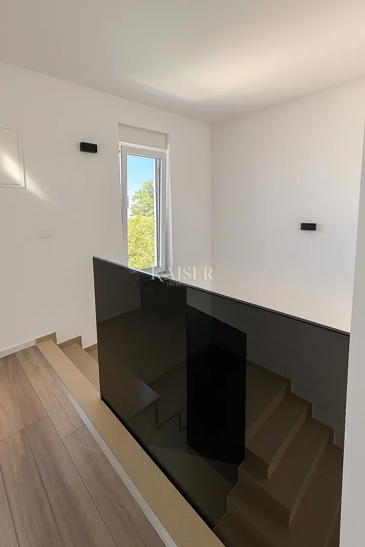 zadar – privlaka | moderna kuća s bazenom - slika 22