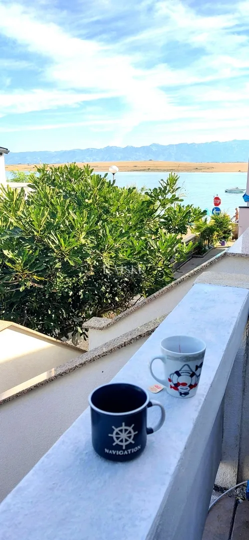 otok vir kat kuće 40 m od mora terasa parking - slika 9