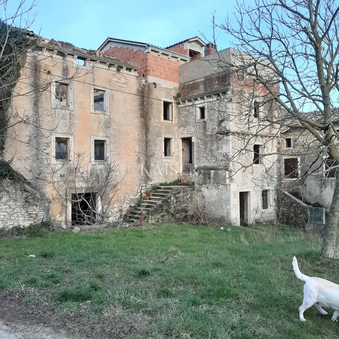 istra, barban - 5 starinskih kuća na prodaju - slika 9