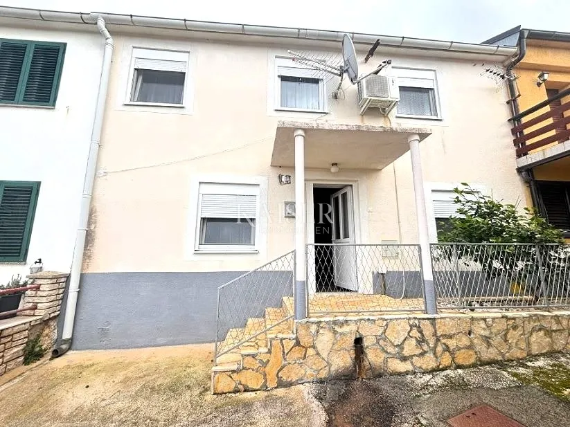 otok pag – kolan kuća 2 jedinice dvorište parking - slika 18