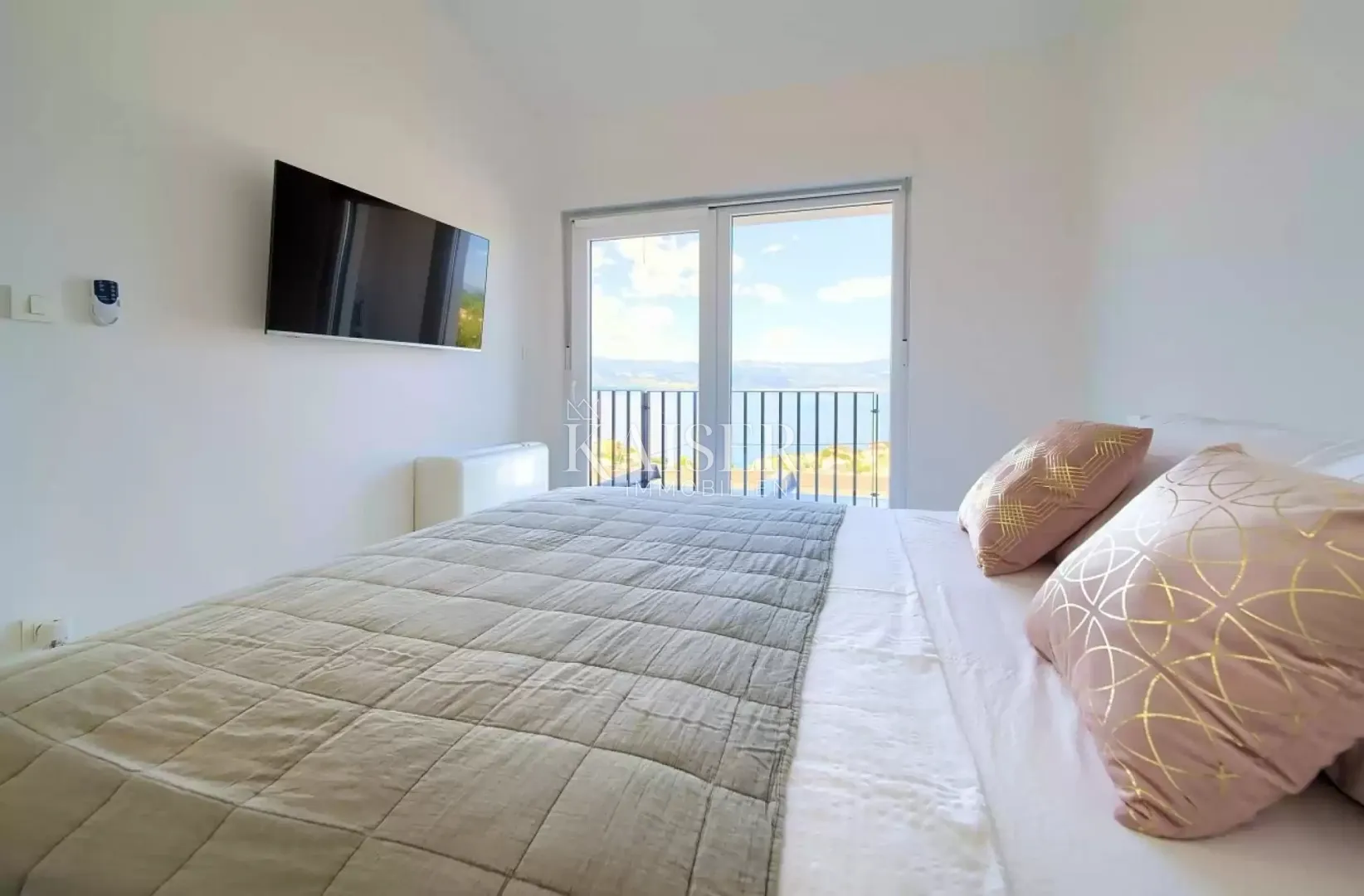 otok krk, vrbnik- moderna vila 127m2 panoramskim pogledom - slika 12