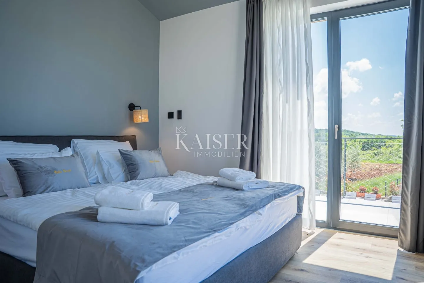 istra, višnjan - moderna vila s bazenom - slika 32