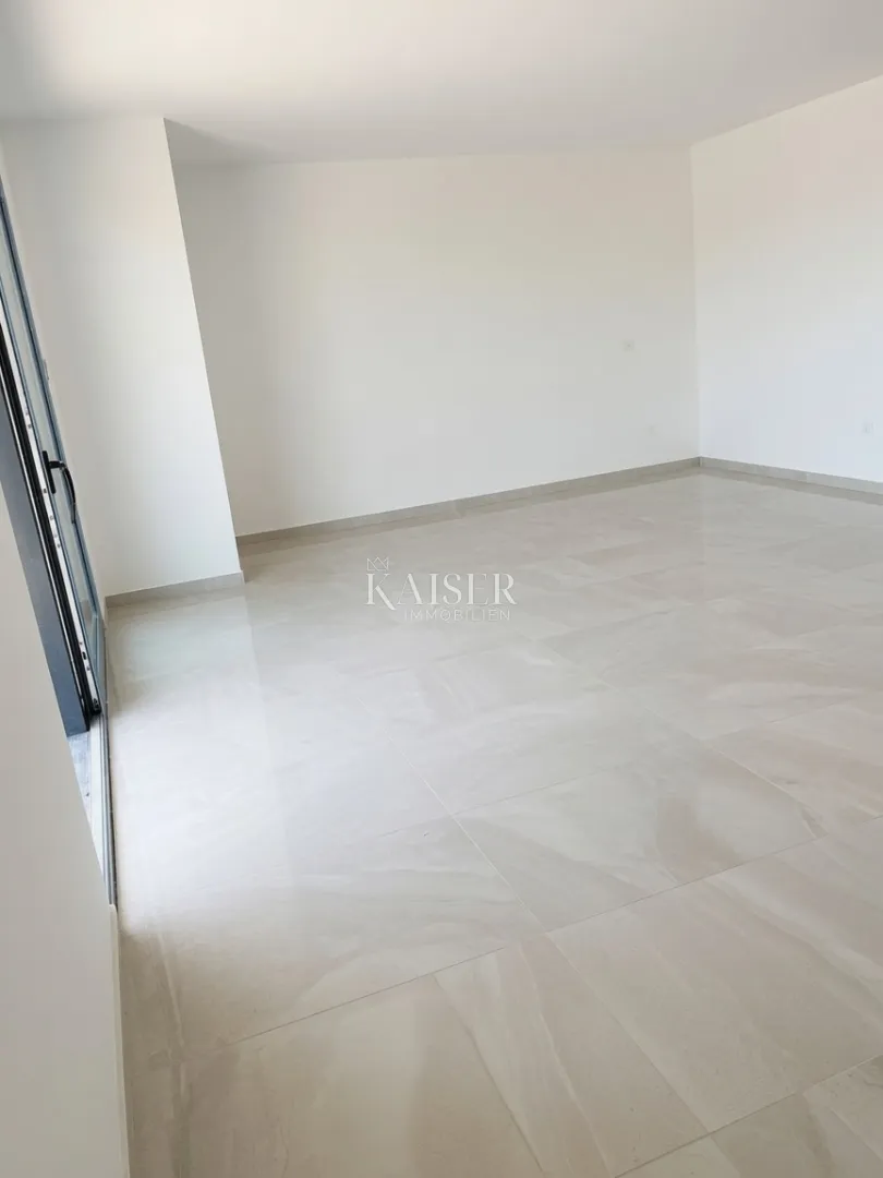 makarska - baška voda, penthouse s pogledom na more - slika 5