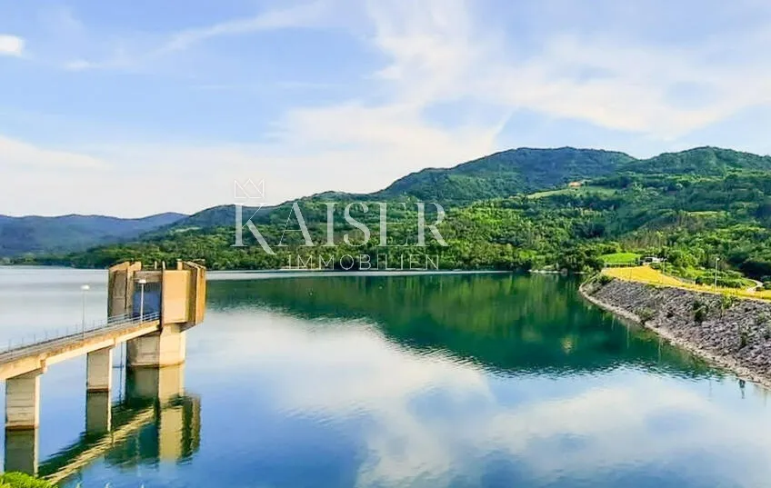 Istra - Pazin, poljoprivredno zemljište odličan pogled jezero Butoniga - Butoniga, Pazin
