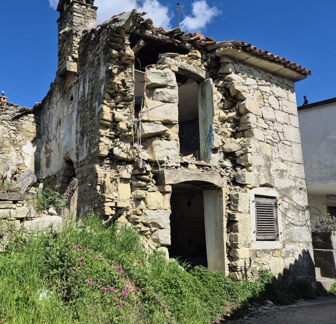 istra, buzet - kamene ruševne starine, 56m2, za obnovu - slika 5