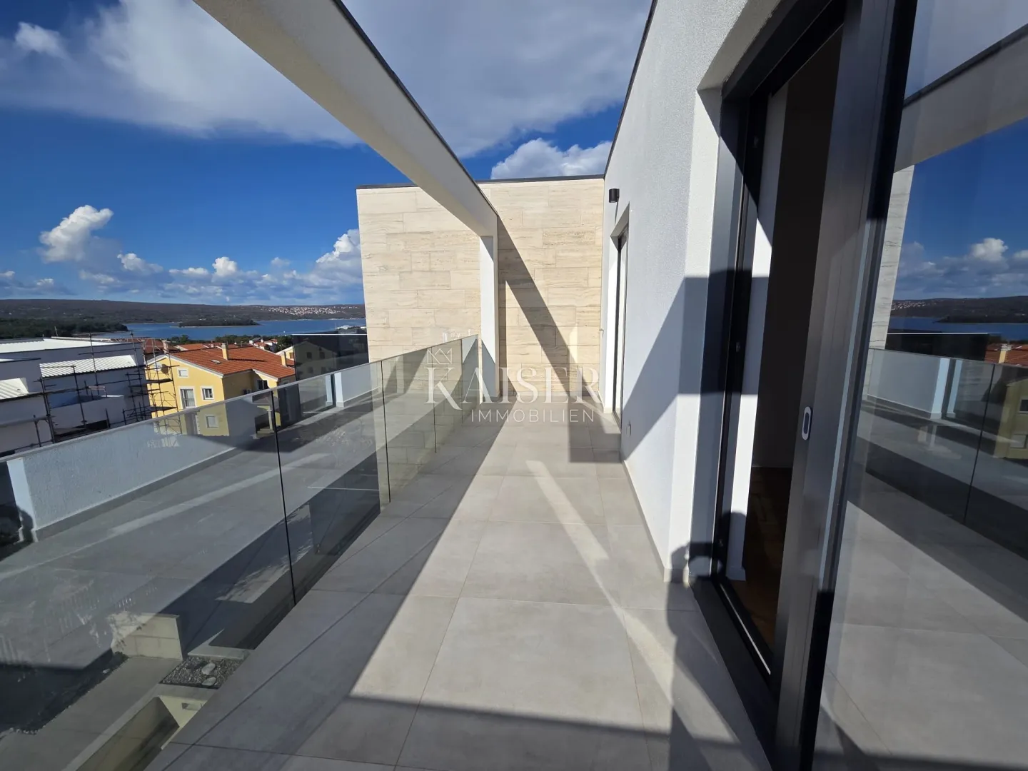 krk, punat - vrhunski dvoetažni apartman 117m2, pogled more - slika 4