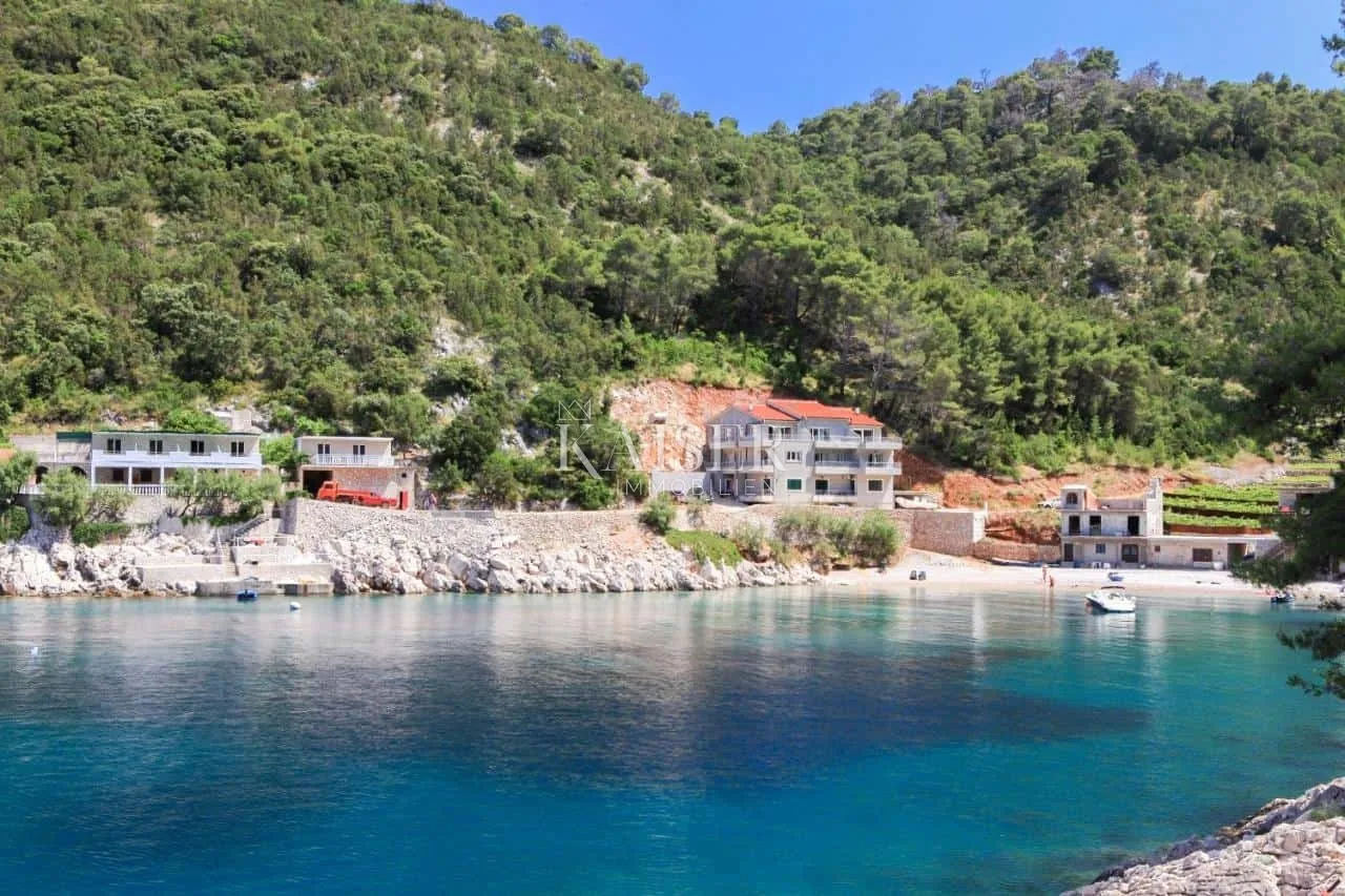 otok hvar - tradicionalna kuća uz more - slika 2