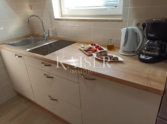 otok krk, malinska - kuća sa 6 apartmana 300 m od mora - slika 10