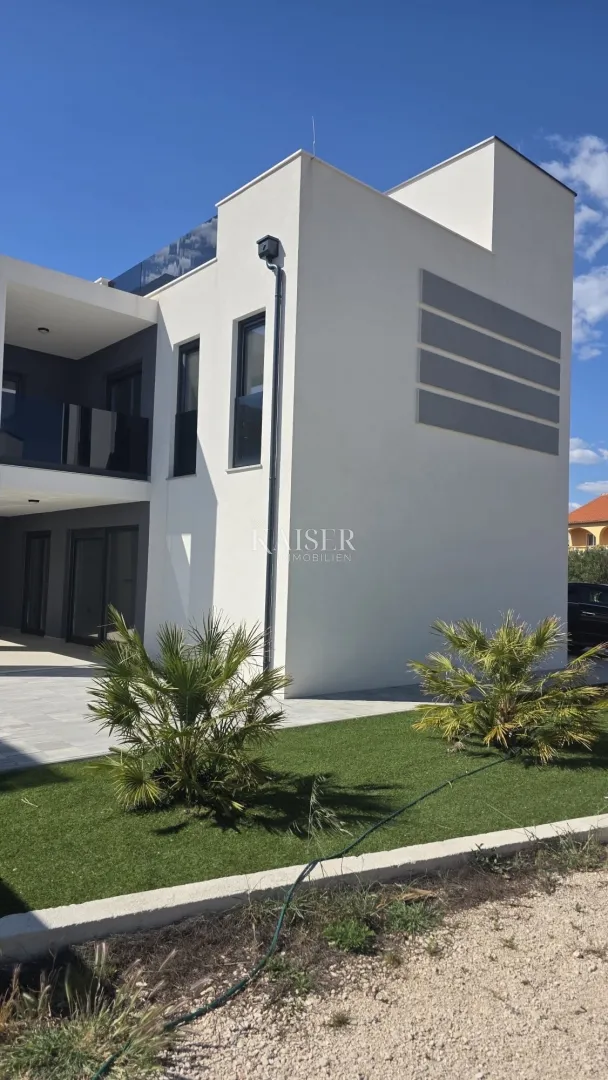 zadar, vrsi- vila 180 m2 sa bazenom i pogledom na more - slika 19