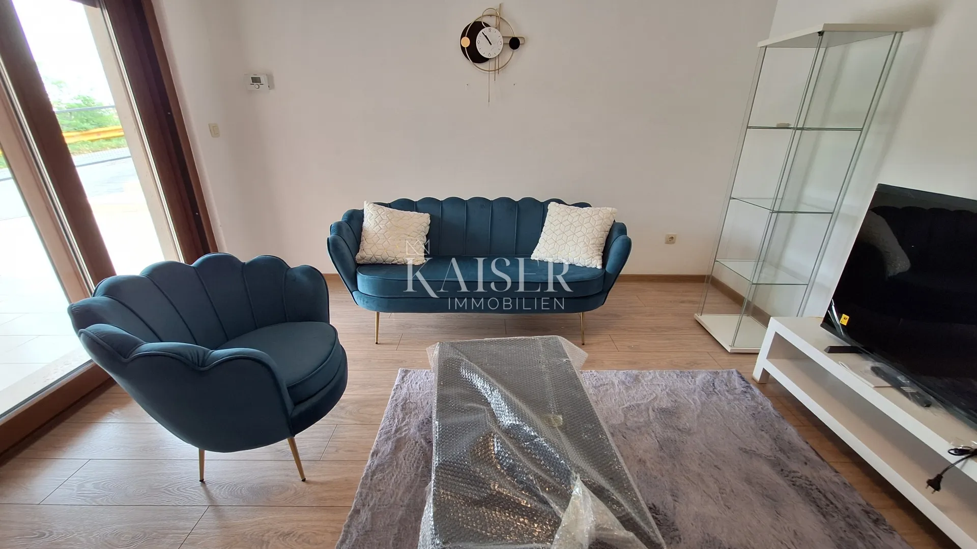 rijeka, vežica- najam, stan 2sb+db s terasom i parkirnim mjestom - slika 3