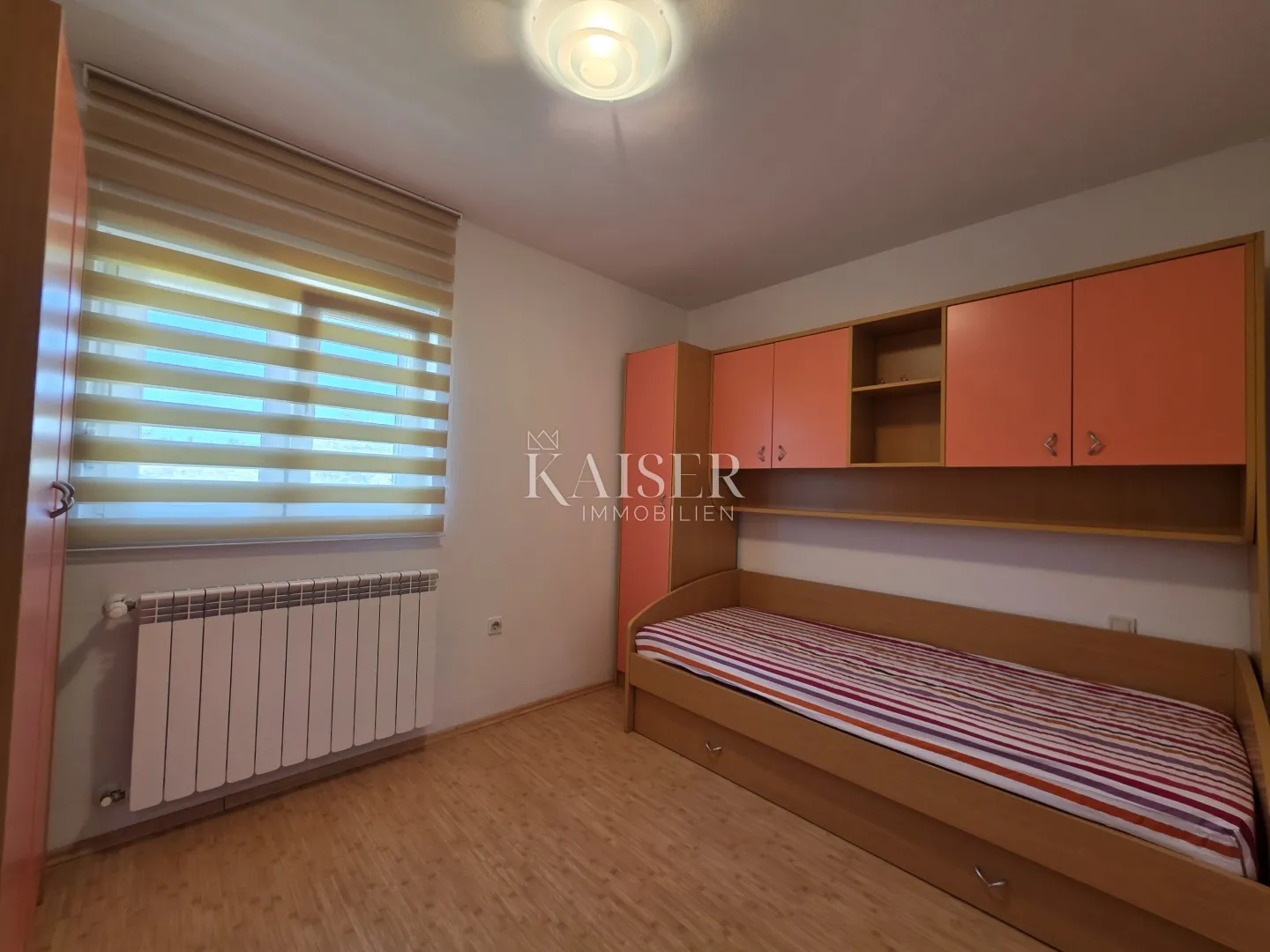 istra - poreč, stan za najam sa tri spavaće sobe - slika 17