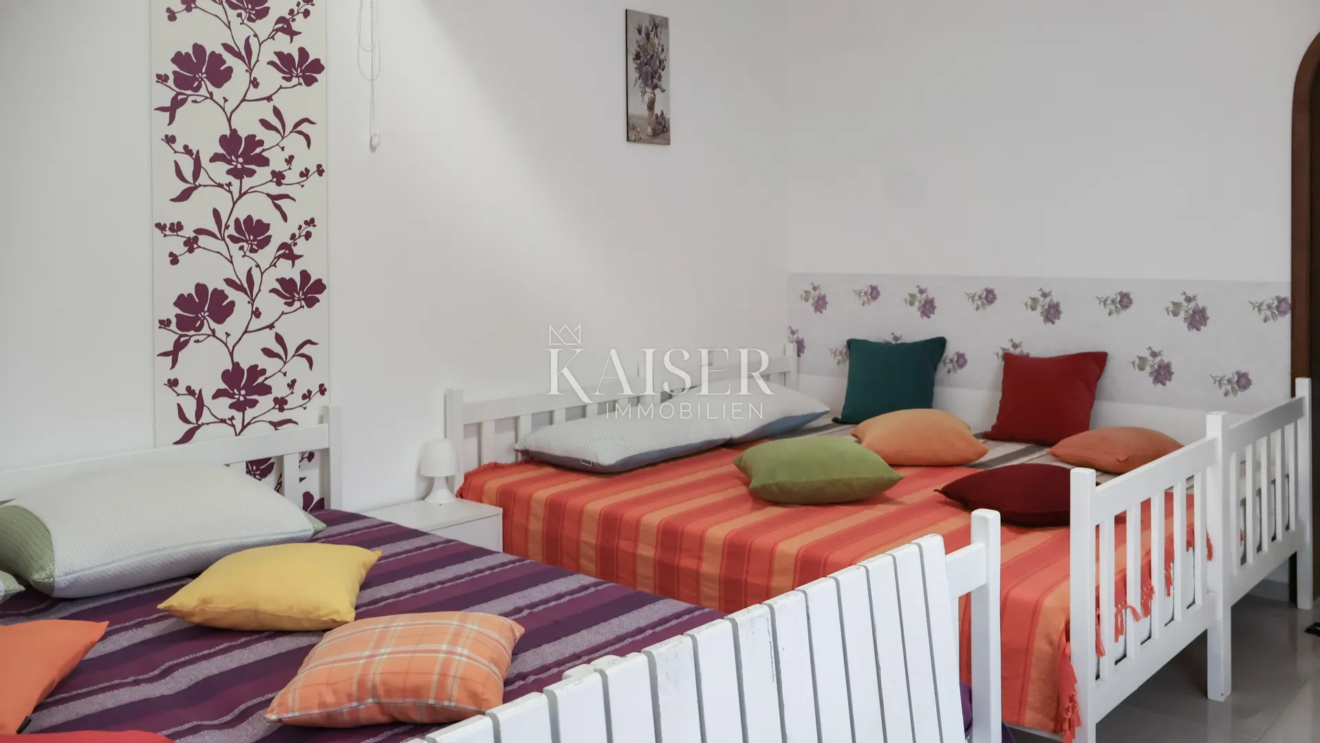 crikvenica, selce - predivna kuća sa okućnicom - slika 14