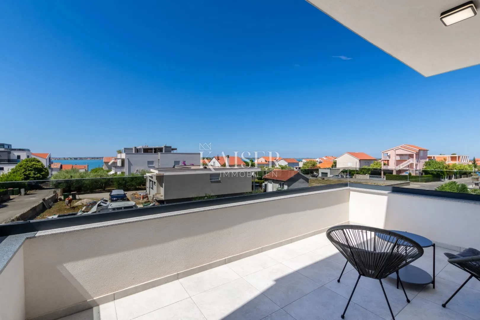 zadar – vrsi luksuzna vila 150 m od mora - slika 11